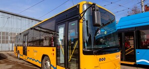 Як працюватиме громадський транспорт у Великдень та поминальні дні у Дніпрі