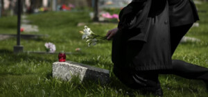 Запорожців попросили у поминальні дні не ходити на цвинтарі