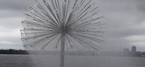 В Днепре начали работать фонтаны (фото)