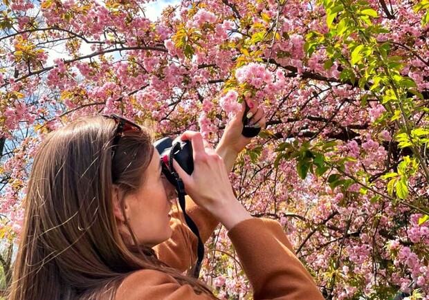Квітучі дерева та екскурсії: у Дніпрі на вихідних працюватиме ботсад 