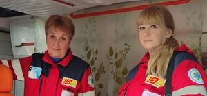 Медики розповіли, як рятували подружжя, яке постраждало від обстрілу на Дніпропетровщині