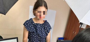 Никогда не училась: в Днепре девушка получила первый паспорт за 22 года