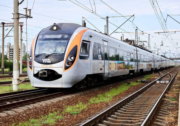 Стали відомі ціни на квитки в поїзд "Інтерсіті+" з Києва до Запоріжжя та Дніпра 