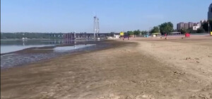 Стало известно, на сколько метров в Запорожье снизился уровень воды в Днепре