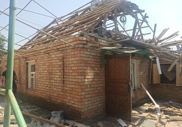 В полиции показали последствия обстрелов Днепропетровской области - 