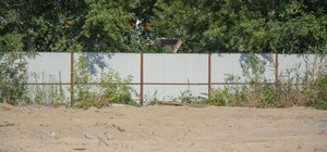 В Днепре на Набережной демонтируют незаконную застройку