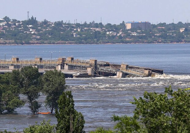 В "Укргидроэнерго" рассказали о сооружении плотины в районе Каховской ГЭС - 