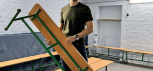 Скандальные закупки для укрытий продолжаются: скамейки на 2 млн грн и сверхдорогие двери в туалет