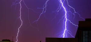 В Одесской области молния попала в дом