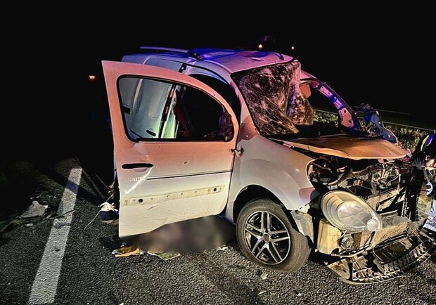 Обломок "Шахеда" упал на авто в Днепропетровской области: двое погибших - фото