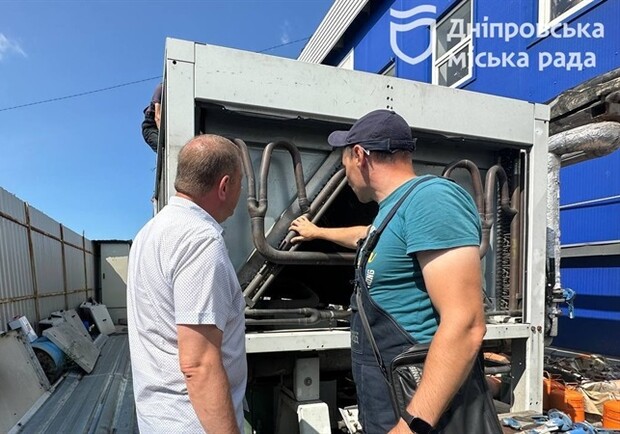 Льодову арену в Дніпрі закрили на ремонт - 