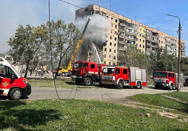 Наслідки вранішнього ракетного удару окупантів по Кривому Розі - 