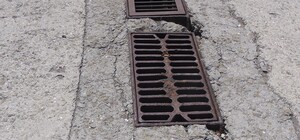 Під решіткою дощоприймача у Львові виявили кілограм ртуті 