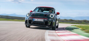 Навички екстремального водіння: як вони сприяють безпеці на дорозі