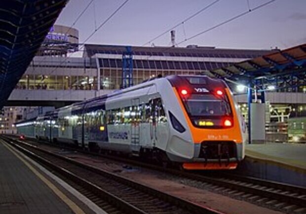 Укрзалізниця призначає додаткові поїзди з Дніпра та Кривого Рогу - 