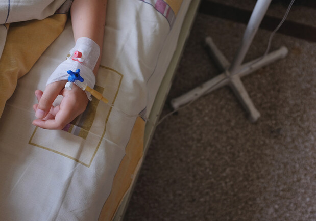 В больнице Днепра, из-за некачественного препарата, умер 11-летний мальчик: пострадали еще 11 пациентов - 