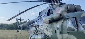 Російський вертоліт Мі-8 з пілотом виманили та приземлили в Україні