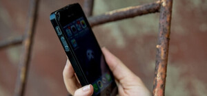 В Одессе заключенный продавал несуществующие тактические фонари