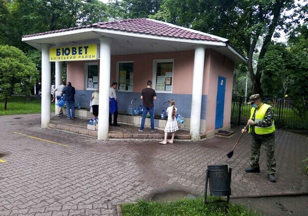 Масштабное отключение воды в Одессе: как будут работать бюветы