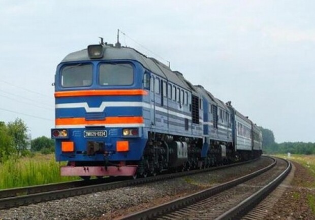 В Днепропетровской области поезд наехал на авто с водителем - 