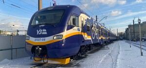 Порты для зарядки гаджетов и места для велосипедов: из Днепра запустят обновленную электричку (фото)