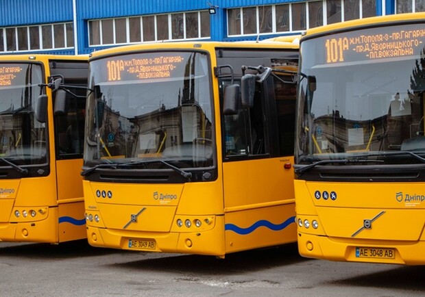 Борис Філатов повідомив чому на дороги Дніпра не вийдуть автобуси з Мілана, 