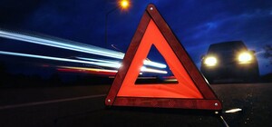 Біля заблокованого поляками пункту пропуску бус на польських номерах збив трьох українців