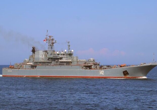 У Криму знищили великий десантний корабель "Новочеркаськ" Чорноморського флоту РФ - 