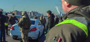 Комендант рассказал, выдают ли повестки на блокпостах в Киеве