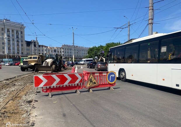 В Днепре идет ремонт еще одного трамвайного переезда: когда откроют движение 