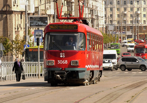 Тимчасово об'єднають в один маршрут: як курсуватимуть деякі трамваї у Дніпрі 