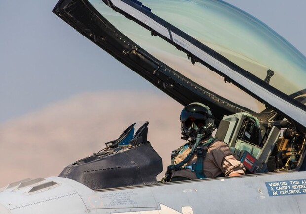 Стало известно, что ждет пилотов, закончивших обучение на F-16 - 