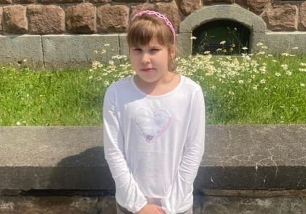 У Німеччині вже 4 добу розшукують школярку з Дніпропетровської області, яка зникла дорогою до школи 