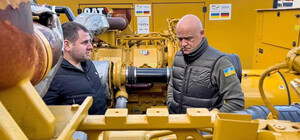 В Одессе все-таки передали гуманитарные генераторы в частные руки, но не все