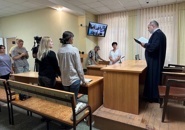 В Днепре выиграла суд женщина, убившая мужчину защищаясь от побоев - 