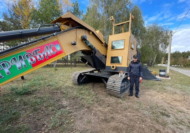 Дешевша ніж закордонні аналоги: у Кривому Розі створили машину для розмінування - 