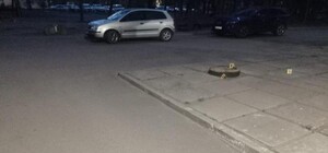 У Кам’янському чоловік відкрив стрілянину з автомата у дворі багатоповерхівки: його затримали