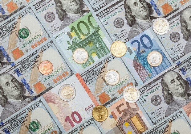 Курс валют в Украине 18 мая 2025 года: сколько стоит доллар и евро 