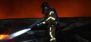 Втрати на сотні мільйонів: російський дрон знищив склад у Дніпропетровській області