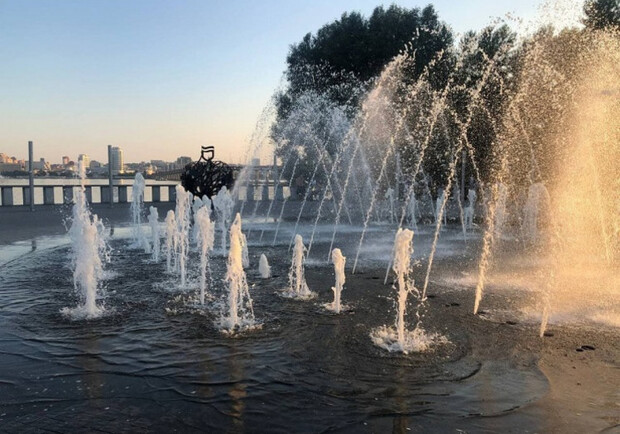 Кто и за сколько обслуживает фонтаны Днепра: как расходы выросли в 5 раз в шесть лет 