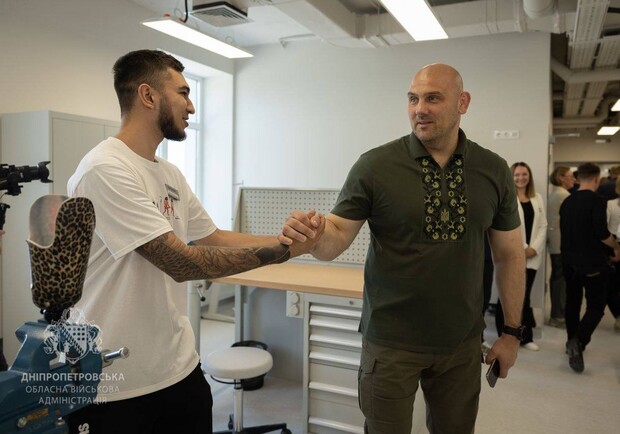 У Дніпрі відкрили Superhumans Center Dnipro — сучасний центр протезування та реабілітації для постраждалих від війни 