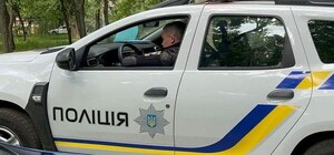 В Вольногорске полиция остановила двух подростков: один из них заявляет о применении силы