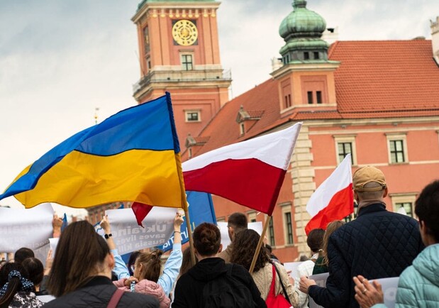 В Польше меняют правила временной защиты для украинцев: что нужно знать -