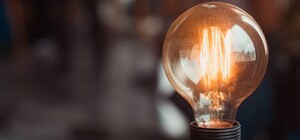 Неделя начинается с отключений: где в Одессе до вечера не будет света