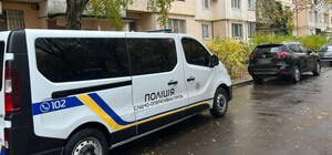 В Одесі п'ятирічна дівчинка випала з вікна багатоповерхівки: що з дитиною