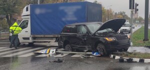 Йдуть на обгін і ганяють на шаленій швидкості: на Харківщині почастішали ДТП