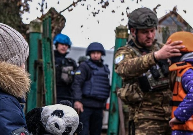 Обязательная эвакуация детей из отдельных населённых пунктов Запорожской и Днепропетровской областей. 