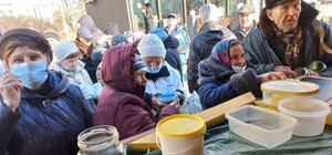 В Харькове раздают бесплатные горячие обеды: где и кто может их получить