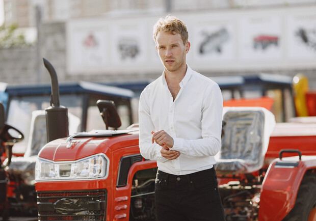 Мінітрактор Kubota: коли потрібен і чи вартий він додаткових витрат - фото