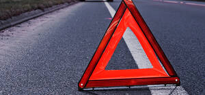 На Одещині згорів легковик після зіткнення з вантажівкою: загинули троє людей